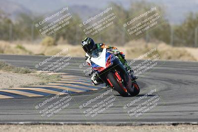 media/Dec-04-2025-Racers Edge (Thu) [[5ebc9f124d]]/3-B Group/1-Session 1 (Turn 7)/